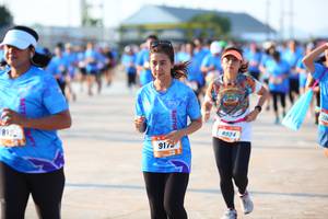 BIB: 8024
                            <button type="button" onclick="openModal(3154779)" class="btn btn-primary btn-sm float-right btn-popup" data-toggle="modal" data-target=".modal-high-quality">
                        <i class="fas fa-shopping-cart"></i> Add to Cart
                    </button>
                                            <button type="button" onclick="isThisMe(3154779, true)" class="btn btn-success btn-sm float-right btn-popup btn-isme hidden" data-toggle="tooltip" data-placement="bottom" title="นี่คือรูปของคุณใช่ไหม คลิกที่นี่เพื่อเอาเข้าอัลบั้ม">
                        <i class="fas fa-plus"></i> Add to album
                    </button>
                    <button type="button" onclick="isThisMe(3154779, false)" class="btn btn-warning btn-sm float-right btn-popup btn-isnotme hidden">
                        <i class="fas fa-ban"></i> Remove from album
                    </button>