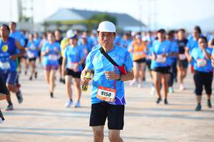 BIB: 9150
                            <button type="button" onclick="openModal(3156429)" class="btn btn-primary btn-sm float-right btn-popup" data-toggle="modal" data-target=".modal-high-quality">
                        <i class="fas fa-shopping-cart"></i> Add to Cart
                    </button>
                                            <button type="button" onclick="isThisMe(3156429, true)" class="btn btn-success btn-sm float-right btn-popup btn-isme hidden" data-toggle="tooltip" data-placement="bottom" title="นี่คือรูปของคุณใช่ไหม คลิกที่นี่เพื่อเอาเข้าอัลบั้ม">
                        <i class="fas fa-plus"></i> Add to album
                    </button>
                    <button type="button" onclick="isThisMe(3156429, false)" class="btn btn-warning btn-sm float-right btn-popup btn-isnotme hidden">
                        <i class="fas fa-ban"></i> Remove from album
                    </button>