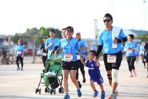 BIB: 8047
                            <button type="button" onclick="openModal(3158762)" class="btn btn-primary btn-sm float-right btn-popup" data-toggle="modal" data-target=".modal-high-quality">
                        <i class="fas fa-shopping-cart"></i> Add to Cart
                    </button>
                                            <button type="button" onclick="isThisMe(3158762, true)" class="btn btn-success btn-sm float-right btn-popup btn-isme hidden" data-toggle="tooltip" data-placement="bottom" title="นี่คือรูปของคุณใช่ไหม คลิกที่นี่เพื่อเอาเข้าอัลบั้ม">
                        <i class="fas fa-plus"></i> Add to album
                    </button>
                    <button type="button" onclick="isThisMe(3158762, false)" class="btn btn-warning btn-sm float-right btn-popup btn-isnotme hidden">
                        <i class="fas fa-ban"></i> Remove from album
                    </button>