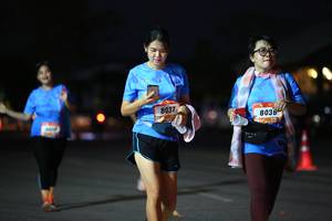 BIB: 8037, 8038
                            <button type="button" onclick="openModal(3189128)" class="btn btn-primary btn-sm float-right btn-popup" data-toggle="modal" data-target=".modal-high-quality">
                        <i class="fas fa-shopping-cart"></i> Add to Cart
                    </button>
                                            <button type="button" onclick="isThisMe(3189128, true)" class="btn btn-success btn-sm float-right btn-popup btn-isme hidden" data-toggle="tooltip" data-placement="bottom" title="นี่คือรูปของคุณใช่ไหม คลิกที่นี่เพื่อเอาเข้าอัลบั้ม">
                        <i class="fas fa-plus"></i> Add to album
                    </button>
                    <button type="button" onclick="isThisMe(3189128, false)" class="btn btn-warning btn-sm float-right btn-popup btn-isnotme hidden">
                        <i class="fas fa-ban"></i> Remove from album
                    </button>