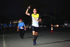 BIB: 614
                            <button type="button" onclick="openModal(3189579)" class="btn btn-primary btn-sm float-right btn-popup" data-toggle="modal" data-target=".modal-high-quality">
                        <i class="fas fa-shopping-cart"></i> Add to Cart
                    </button>
                                            <button type="button" onclick="isThisMe(3189579, true)" class="btn btn-success btn-sm float-right btn-popup btn-isme hidden" data-toggle="tooltip" data-placement="bottom" title="นี่คือรูปของคุณใช่ไหม คลิกที่นี่เพื่อเอาเข้าอัลบั้ม">
                        <i class="fas fa-plus"></i> Add to album
                    </button>
                    <button type="button" onclick="isThisMe(3189579, false)" class="btn btn-warning btn-sm float-right btn-popup btn-isnotme hidden">
                        <i class="fas fa-ban"></i> Remove from album
                    </button>