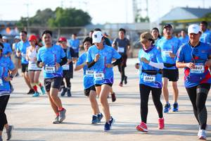 BIB: 6035, 843, 6034, 6844
                            <button type="button" onclick="openModal(3106262)" class="btn btn-primary btn-sm float-right btn-popup" data-toggle="modal" data-target=".modal-high-quality">
                        <i class="fas fa-shopping-cart"></i> Add to Cart
                    </button>
                                            <button type="button" onclick="isThisMe(3106262, true)" class="btn btn-success btn-sm float-right btn-popup btn-isme hidden" data-toggle="tooltip" data-placement="bottom" title="นี่คือรูปของคุณใช่ไหม คลิกที่นี่เพื่อเอาเข้าอัลบั้ม">
                        <i class="fas fa-plus"></i> Add to album
                    </button>
                    <button type="button" onclick="isThisMe(3106262, false)" class="btn btn-warning btn-sm float-right btn-popup btn-isnotme hidden">
                        <i class="fas fa-ban"></i> Remove from album
                    </button>