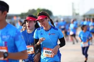 BIB: 867, 8864
                            <button type="button" onclick="openModal(3156183)" class="btn btn-primary btn-sm float-right btn-popup" data-toggle="modal" data-target=".modal-high-quality">
                        <i class="fas fa-shopping-cart"></i> Add to Cart
                    </button>
                                            <button type="button" onclick="isThisMe(3156183, true)" class="btn btn-success btn-sm float-right btn-popup btn-isme hidden" data-toggle="tooltip" data-placement="bottom" title="นี่คือรูปของคุณใช่ไหม คลิกที่นี่เพื่อเอาเข้าอัลบั้ม">
                        <i class="fas fa-plus"></i> Add to album
                    </button>
                    <button type="button" onclick="isThisMe(3156183, false)" class="btn btn-warning btn-sm float-right btn-popup btn-isnotme hidden">
                        <i class="fas fa-ban"></i> Remove from album
                    </button>