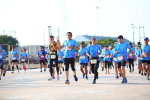 BIB: 
                            <button type="button" onclick="openModal(3153960)" class="btn btn-primary btn-sm float-right btn-popup" data-toggle="modal" data-target=".modal-high-quality">
                        <i class="fas fa-shopping-cart"></i> Add to Cart
                    </button>
                                            <button type="button" onclick="isThisMe(3153960, true)" class="btn btn-success btn-sm float-right btn-popup btn-isme hidden" data-toggle="tooltip" data-placement="bottom" title="นี่คือรูปของคุณใช่ไหม คลิกที่นี่เพื่อเอาเข้าอัลบั้ม">
                        <i class="fas fa-plus"></i> Add to album
                    </button>
                    <button type="button" onclick="isThisMe(3153960, false)" class="btn btn-warning btn-sm float-right btn-popup btn-isnotme hidden">
                        <i class="fas fa-ban"></i> Remove from album
                    </button>