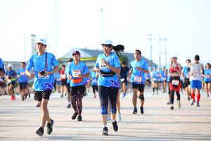 BIB: 636
                            <button type="button" onclick="openModal(3154216)" class="btn btn-primary btn-sm float-right btn-popup" data-toggle="modal" data-target=".modal-high-quality">
                        <i class="fas fa-shopping-cart"></i> Add to Cart
                    </button>
                                            <button type="button" onclick="isThisMe(3154216, true)" class="btn btn-success btn-sm float-right btn-popup btn-isme hidden" data-toggle="tooltip" data-placement="bottom" title="นี่คือรูปของคุณใช่ไหม คลิกที่นี่เพื่อเอาเข้าอัลบั้ม">
                        <i class="fas fa-plus"></i> Add to album
                    </button>
                    <button type="button" onclick="isThisMe(3154216, false)" class="btn btn-warning btn-sm float-right btn-popup btn-isnotme hidden">
                        <i class="fas fa-ban"></i> Remove from album
                    </button>