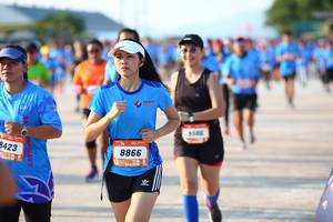 BIB: 9586, 8866, 8423
                            <button type="button" onclick="openModal(3155987)" class="btn btn-primary btn-sm float-right btn-popup" data-toggle="modal" data-target=".modal-high-quality">
                        <i class="fas fa-shopping-cart"></i> Add to Cart
                    </button>
                                            <button type="button" onclick="isThisMe(3155987, true)" class="btn btn-success btn-sm float-right btn-popup btn-isme hidden" data-toggle="tooltip" data-placement="bottom" title="นี่คือรูปของคุณใช่ไหม คลิกที่นี่เพื่อเอาเข้าอัลบั้ม">
                        <i class="fas fa-plus"></i> Add to album
                    </button>
                    <button type="button" onclick="isThisMe(3155987, false)" class="btn btn-warning btn-sm float-right btn-popup btn-isnotme hidden">
                        <i class="fas fa-ban"></i> Remove from album
                    </button>