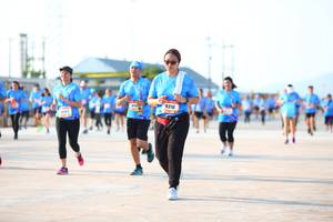 BIB: 9316
                            <button type="button" onclick="openModal(3158958)" class="btn btn-primary btn-sm float-right btn-popup" data-toggle="modal" data-target=".modal-high-quality">
                        <i class="fas fa-shopping-cart"></i> Add to Cart
                    </button>
                                            <button type="button" onclick="isThisMe(3158958, true)" class="btn btn-success btn-sm float-right btn-popup btn-isme hidden" data-toggle="tooltip" data-placement="bottom" title="นี่คือรูปของคุณใช่ไหม คลิกที่นี่เพื่อเอาเข้าอัลบั้ม">
                        <i class="fas fa-plus"></i> Add to album
                    </button>
                    <button type="button" onclick="isThisMe(3158958, false)" class="btn btn-warning btn-sm float-right btn-popup btn-isnotme hidden">
                        <i class="fas fa-ban"></i> Remove from album
                    </button>