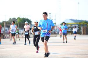 BIB: 6082
                            <button type="button" onclick="openModal(3152885)" class="btn btn-primary btn-sm float-right btn-popup" data-toggle="modal" data-target=".modal-high-quality">
                        <i class="fas fa-shopping-cart"></i> Add to Cart
                    </button>
                                            <button type="button" onclick="isThisMe(3152885, true)" class="btn btn-success btn-sm float-right btn-popup btn-isme hidden" data-toggle="tooltip" data-placement="bottom" title="นี่คือรูปของคุณใช่ไหม คลิกที่นี่เพื่อเอาเข้าอัลบั้ม">
                        <i class="fas fa-plus"></i> Add to album
                    </button>
                    <button type="button" onclick="isThisMe(3152885, false)" class="btn btn-warning btn-sm float-right btn-popup btn-isnotme hidden">
                        <i class="fas fa-ban"></i> Remove from album
                    </button>