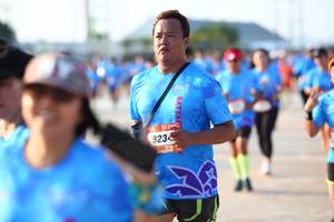 BIB: 923
                            <button type="button" onclick="openModal(3155129)" class="btn btn-primary btn-sm float-right btn-popup" data-toggle="modal" data-target=".modal-high-quality">
                        <i class="fas fa-shopping-cart"></i> Add to Cart
                    </button>
                                            <button type="button" onclick="isThisMe(3155129, true)" class="btn btn-success btn-sm float-right btn-popup btn-isme hidden" data-toggle="tooltip" data-placement="bottom" title="นี่คือรูปของคุณใช่ไหม คลิกที่นี่เพื่อเอาเข้าอัลบั้ม">
                        <i class="fas fa-plus"></i> Add to album
                    </button>
                    <button type="button" onclick="isThisMe(3155129, false)" class="btn btn-warning btn-sm float-right btn-popup btn-isnotme hidden">
                        <i class="fas fa-ban"></i> Remove from album
                    </button>