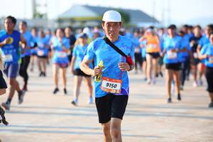 BIB: 9150
                            <button type="button" onclick="openModal(3156432)" class="btn btn-primary btn-sm float-right btn-popup" data-toggle="modal" data-target=".modal-high-quality">
                        <i class="fas fa-shopping-cart"></i> Add to Cart
                    </button>
                                            <button type="button" onclick="isThisMe(3156432, true)" class="btn btn-success btn-sm float-right btn-popup btn-isme hidden" data-toggle="tooltip" data-placement="bottom" title="นี่คือรูปของคุณใช่ไหม คลิกที่นี่เพื่อเอาเข้าอัลบั้ม">
                        <i class="fas fa-plus"></i> Add to album
                    </button>
                    <button type="button" onclick="isThisMe(3156432, false)" class="btn btn-warning btn-sm float-right btn-popup btn-isnotme hidden">
                        <i class="fas fa-ban"></i> Remove from album
                    </button>