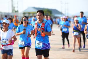 BIB: 6011, 6010, 6888
                            <button type="button" onclick="openModal(3102153)" class="btn btn-primary btn-sm float-right btn-popup" data-toggle="modal" data-target=".modal-high-quality">
                        <i class="fas fa-shopping-cart"></i> Add to Cart
                    </button>
                                            <button type="button" onclick="isThisMe(3102153, true)" class="btn btn-success btn-sm float-right btn-popup btn-isme hidden" data-toggle="tooltip" data-placement="bottom" title="นี่คือรูปของคุณใช่ไหม คลิกที่นี่เพื่อเอาเข้าอัลบั้ม">
                        <i class="fas fa-plus"></i> Add to album
                    </button>
                    <button type="button" onclick="isThisMe(3102153, false)" class="btn btn-warning btn-sm float-right btn-popup btn-isnotme hidden">
                        <i class="fas fa-ban"></i> Remove from album
                    </button>