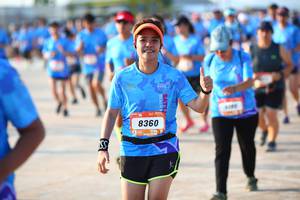 BIB: 8360
                            <button type="button" onclick="openModal(3155175)" class="btn btn-primary btn-sm float-right btn-popup" data-toggle="modal" data-target=".modal-high-quality">
                        <i class="fas fa-shopping-cart"></i> Add to Cart
                    </button>
                                            <button type="button" onclick="isThisMe(3155175, true)" class="btn btn-success btn-sm float-right btn-popup btn-isme hidden" data-toggle="tooltip" data-placement="bottom" title="นี่คือรูปของคุณใช่ไหม คลิกที่นี่เพื่อเอาเข้าอัลบั้ม">
                        <i class="fas fa-plus"></i> Add to album
                    </button>
                    <button type="button" onclick="isThisMe(3155175, false)" class="btn btn-warning btn-sm float-right btn-popup btn-isnotme hidden">
                        <i class="fas fa-ban"></i> Remove from album
                    </button>