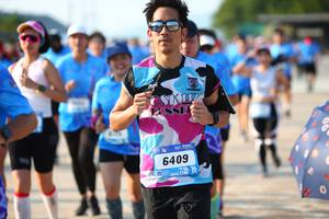 BIB: 6409
                            <button type="button" onclick="openModal(3105308)" class="btn btn-primary btn-sm float-right btn-popup" data-toggle="modal" data-target=".modal-high-quality">
                        <i class="fas fa-shopping-cart"></i> Add to Cart
                    </button>
                                            <button type="button" onclick="isThisMe(3105308, true)" class="btn btn-success btn-sm float-right btn-popup btn-isme hidden" data-toggle="tooltip" data-placement="bottom" title="นี่คือรูปของคุณใช่ไหม คลิกที่นี่เพื่อเอาเข้าอัลบั้ม">
                        <i class="fas fa-plus"></i> Add to album
                    </button>
                    <button type="button" onclick="isThisMe(3105308, false)" class="btn btn-warning btn-sm float-right btn-popup btn-isnotme hidden">
                        <i class="fas fa-ban"></i> Remove from album
                    </button>