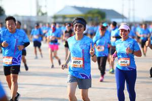 BIB: 8852, 8052, 186
                            <button type="button" onclick="openModal(3157234)" class="btn btn-primary btn-sm float-right btn-popup" data-toggle="modal" data-target=".modal-high-quality">
                        <i class="fas fa-shopping-cart"></i> Add to Cart
                    </button>
                                            <button type="button" onclick="isThisMe(3157234, true)" class="btn btn-success btn-sm float-right btn-popup btn-isme hidden" data-toggle="tooltip" data-placement="bottom" title="นี่คือรูปของคุณใช่ไหม คลิกที่นี่เพื่อเอาเข้าอัลบั้ม">
                        <i class="fas fa-plus"></i> Add to album
                    </button>
                    <button type="button" onclick="isThisMe(3157234, false)" class="btn btn-warning btn-sm float-right btn-popup btn-isnotme hidden">
                        <i class="fas fa-ban"></i> Remove from album
                    </button>