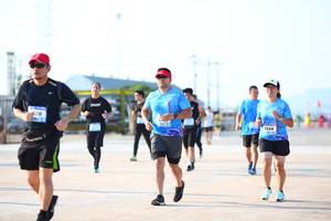 BIB: 668
                            <button type="button" onclick="openModal(3152931)" class="btn btn-primary btn-sm float-right btn-popup" data-toggle="modal" data-target=".modal-high-quality">
                        <i class="fas fa-shopping-cart"></i> Add to Cart
                    </button>
                                            <button type="button" onclick="isThisMe(3152931, true)" class="btn btn-success btn-sm float-right btn-popup btn-isme hidden" data-toggle="tooltip" data-placement="bottom" title="นี่คือรูปของคุณใช่ไหม คลิกที่นี่เพื่อเอาเข้าอัลบั้ม">
                        <i class="fas fa-plus"></i> Add to album
                    </button>
                    <button type="button" onclick="isThisMe(3152931, false)" class="btn btn-warning btn-sm float-right btn-popup btn-isnotme hidden">
                        <i class="fas fa-ban"></i> Remove from album
                    </button>