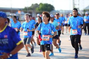 BIB: 8134
                            <button type="button" onclick="openModal(3154702)" class="btn btn-primary btn-sm float-right btn-popup" data-toggle="modal" data-target=".modal-high-quality">
                        <i class="fas fa-shopping-cart"></i> Add to Cart
                    </button>
                                            <button type="button" onclick="isThisMe(3154702, true)" class="btn btn-success btn-sm float-right btn-popup btn-isme hidden" data-toggle="tooltip" data-placement="bottom" title="นี่คือรูปของคุณใช่ไหม คลิกที่นี่เพื่อเอาเข้าอัลบั้ม">
                        <i class="fas fa-plus"></i> Add to album
                    </button>
                    <button type="button" onclick="isThisMe(3154702, false)" class="btn btn-warning btn-sm float-right btn-popup btn-isnotme hidden">
                        <i class="fas fa-ban"></i> Remove from album
                    </button>