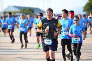 BIB: 6625, 6417, 6198
                            <button type="button" onclick="openModal(3106775)" class="btn btn-primary btn-sm float-right btn-popup" data-toggle="modal" data-target=".modal-high-quality">
                        <i class="fas fa-shopping-cart"></i> Add to Cart
                    </button>
                                            <button type="button" onclick="isThisMe(3106775, true)" class="btn btn-success btn-sm float-right btn-popup btn-isme hidden" data-toggle="tooltip" data-placement="bottom" title="นี่คือรูปของคุณใช่ไหม คลิกที่นี่เพื่อเอาเข้าอัลบั้ม">
                        <i class="fas fa-plus"></i> Add to album
                    </button>
                    <button type="button" onclick="isThisMe(3106775, false)" class="btn btn-warning btn-sm float-right btn-popup btn-isnotme hidden">
                        <i class="fas fa-ban"></i> Remove from album
                    </button>