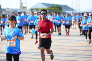 BIB: 9651
                            <button type="button" onclick="openModal(3155666)" class="btn btn-primary btn-sm float-right btn-popup" data-toggle="modal" data-target=".modal-high-quality">
                        <i class="fas fa-shopping-cart"></i> Add to Cart
                    </button>
                                            <button type="button" onclick="isThisMe(3155666, true)" class="btn btn-success btn-sm float-right btn-popup btn-isme hidden" data-toggle="tooltip" data-placement="bottom" title="นี่คือรูปของคุณใช่ไหม คลิกที่นี่เพื่อเอาเข้าอัลบั้ม">
                        <i class="fas fa-plus"></i> Add to album
                    </button>
                    <button type="button" onclick="isThisMe(3155666, false)" class="btn btn-warning btn-sm float-right btn-popup btn-isnotme hidden">
                        <i class="fas fa-ban"></i> Remove from album
                    </button>