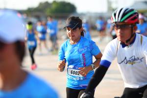 BIB: 600
                            <button type="button" onclick="openModal(3110838)" class="btn btn-primary btn-sm float-right btn-popup" data-toggle="modal" data-target=".modal-high-quality">
                        <i class="fas fa-shopping-cart"></i> Add to Cart
                    </button>
                                            <button type="button" onclick="isThisMe(3110838, true)" class="btn btn-success btn-sm float-right btn-popup btn-isme hidden" data-toggle="tooltip" data-placement="bottom" title="นี่คือรูปของคุณใช่ไหม คลิกที่นี่เพื่อเอาเข้าอัลบั้ม">
                        <i class="fas fa-plus"></i> Add to album
                    </button>
                    <button type="button" onclick="isThisMe(3110838, false)" class="btn btn-warning btn-sm float-right btn-popup btn-isnotme hidden">
                        <i class="fas fa-ban"></i> Remove from album
                    </button>