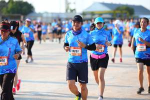 BIB: 9141, 9201, 076
                            <button type="button" onclick="openModal(3157323)" class="btn btn-primary btn-sm float-right btn-popup" data-toggle="modal" data-target=".modal-high-quality">
                        <i class="fas fa-shopping-cart"></i> Add to Cart
                    </button>
                                            <button type="button" onclick="isThisMe(3157323, true)" class="btn btn-success btn-sm float-right btn-popup btn-isme hidden" data-toggle="tooltip" data-placement="bottom" title="นี่คือรูปของคุณใช่ไหม คลิกที่นี่เพื่อเอาเข้าอัลบั้ม">
                        <i class="fas fa-plus"></i> Add to album
                    </button>
                    <button type="button" onclick="isThisMe(3157323, false)" class="btn btn-warning btn-sm float-right btn-popup btn-isnotme hidden">
                        <i class="fas fa-ban"></i> Remove from album
                    </button>