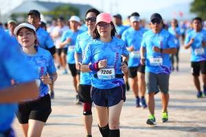 BIB: 206
                            <button type="button" onclick="openModal(3109068)" class="btn btn-primary btn-sm float-right btn-popup" data-toggle="modal" data-target=".modal-high-quality">
                        <i class="fas fa-shopping-cart"></i> Add to Cart
                    </button>
                                            <button type="button" onclick="isThisMe(3109068, true)" class="btn btn-success btn-sm float-right btn-popup btn-isme hidden" data-toggle="tooltip" data-placement="bottom" title="นี่คือรูปของคุณใช่ไหม คลิกที่นี่เพื่อเอาเข้าอัลบั้ม">
                        <i class="fas fa-plus"></i> Add to album
                    </button>
                    <button type="button" onclick="isThisMe(3109068, false)" class="btn btn-warning btn-sm float-right btn-popup btn-isnotme hidden">
                        <i class="fas fa-ban"></i> Remove from album
                    </button>