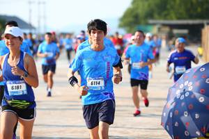 BIB: 6181, 6114
                            <button type="button" onclick="openModal(3102201)" class="btn btn-primary btn-sm float-right btn-popup" data-toggle="modal" data-target=".modal-high-quality">
                        <i class="fas fa-shopping-cart"></i> Add to Cart
                    </button>
                                            <button type="button" onclick="isThisMe(3102201, true)" class="btn btn-success btn-sm float-right btn-popup btn-isme hidden" data-toggle="tooltip" data-placement="bottom" title="นี่คือรูปของคุณใช่ไหม คลิกที่นี่เพื่อเอาเข้าอัลบั้ม">
                        <i class="fas fa-plus"></i> Add to album
                    </button>
                    <button type="button" onclick="isThisMe(3102201, false)" class="btn btn-warning btn-sm float-right btn-popup btn-isnotme hidden">
                        <i class="fas fa-ban"></i> Remove from album
                    </button>