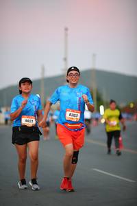 BIB: 8303, 9821
                            <button type="button" onclick="openModal(3186330)" class="btn btn-primary btn-sm float-right btn-popup" data-toggle="modal" data-target=".modal-high-quality">
                        <i class="fas fa-shopping-cart"></i> Add to Cart
                    </button>
                                            <button type="button" onclick="isThisMe(3186330, true)" class="btn btn-success btn-sm float-right btn-popup btn-isme hidden" data-toggle="tooltip" data-placement="bottom" title="นี่คือรูปของคุณใช่ไหม คลิกที่นี่เพื่อเอาเข้าอัลบั้ม">
                        <i class="fas fa-plus"></i> Add to album
                    </button>
                    <button type="button" onclick="isThisMe(3186330, false)" class="btn btn-warning btn-sm float-right btn-popup btn-isnotme hidden">
                        <i class="fas fa-ban"></i> Remove from album
                    </button>