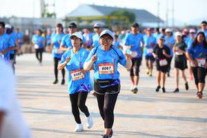 BIB: 8067, 8402
                            <button type="button" onclick="openModal(3155741)" class="btn btn-primary btn-sm float-right btn-popup" data-toggle="modal" data-target=".modal-high-quality">
                        <i class="fas fa-shopping-cart"></i> Add to Cart
                    </button>
                                            <button type="button" onclick="isThisMe(3155741, true)" class="btn btn-success btn-sm float-right btn-popup btn-isme hidden" data-toggle="tooltip" data-placement="bottom" title="นี่คือรูปของคุณใช่ไหม คลิกที่นี่เพื่อเอาเข้าอัลบั้ม">
                        <i class="fas fa-plus"></i> Add to album
                    </button>
                    <button type="button" onclick="isThisMe(3155741, false)" class="btn btn-warning btn-sm float-right btn-popup btn-isnotme hidden">
                        <i class="fas fa-ban"></i> Remove from album
                    </button>