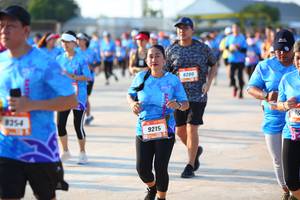 BIB: 8200, 9215, 
                            <button type="button" onclick="openModal(3156384)" class="btn btn-primary btn-sm float-right btn-popup" data-toggle="modal" data-target=".modal-high-quality">
                        <i class="fas fa-shopping-cart"></i> Add to Cart
                    </button>
                                            <button type="button" onclick="isThisMe(3156384, true)" class="btn btn-success btn-sm float-right btn-popup btn-isme hidden" data-toggle="tooltip" data-placement="bottom" title="นี่คือรูปของคุณใช่ไหม คลิกที่นี่เพื่อเอาเข้าอัลบั้ม">
                        <i class="fas fa-plus"></i> Add to album
                    </button>
                    <button type="button" onclick="isThisMe(3156384, false)" class="btn btn-warning btn-sm float-right btn-popup btn-isnotme hidden">
                        <i class="fas fa-ban"></i> Remove from album
                    </button>