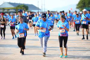 BIB: 
                            <button type="button" onclick="openModal(3156339)" class="btn btn-primary btn-sm float-right btn-popup" data-toggle="modal" data-target=".modal-high-quality">
                        <i class="fas fa-shopping-cart"></i> Add to Cart
                    </button>
                                            <button type="button" onclick="isThisMe(3156339, true)" class="btn btn-success btn-sm float-right btn-popup btn-isme hidden" data-toggle="tooltip" data-placement="bottom" title="นี่คือรูปของคุณใช่ไหม คลิกที่นี่เพื่อเอาเข้าอัลบั้ม">
                        <i class="fas fa-plus"></i> Add to album
                    </button>
                    <button type="button" onclick="isThisMe(3156339, false)" class="btn btn-warning btn-sm float-right btn-popup btn-isnotme hidden">
                        <i class="fas fa-ban"></i> Remove from album
                    </button>