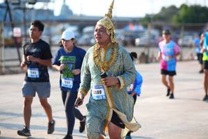 BIB: 588
                            <button type="button" onclick="openModal(3152651)" class="btn btn-primary btn-sm float-right btn-popup" data-toggle="modal" data-target=".modal-high-quality">
                        <i class="fas fa-shopping-cart"></i> Add to Cart
                    </button>
                                            <button type="button" onclick="isThisMe(3152651, true)" class="btn btn-success btn-sm float-right btn-popup btn-isme hidden" data-toggle="tooltip" data-placement="bottom" title="นี่คือรูปของคุณใช่ไหม คลิกที่นี่เพื่อเอาเข้าอัลบั้ม">
                        <i class="fas fa-plus"></i> Add to album
                    </button>
                    <button type="button" onclick="isThisMe(3152651, false)" class="btn btn-warning btn-sm float-right btn-popup btn-isnotme hidden">
                        <i class="fas fa-ban"></i> Remove from album
                    </button>