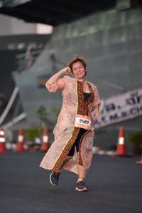 BIB: 9580
                            <button type="button" onclick="openModal(3433043)" class="btn btn-primary btn-sm float-right btn-popup" data-toggle="modal" data-target=".modal-high-quality">
                        <i class="fas fa-shopping-cart"></i> Add to Cart
                    </button>
                                            <button type="button" onclick="isThisMe(3433043, true)" class="btn btn-success btn-sm float-right btn-popup btn-isme hidden" data-toggle="tooltip" data-placement="bottom" title="นี่คือรูปของคุณใช่ไหม คลิกที่นี่เพื่อเอาเข้าอัลบั้ม">
                        <i class="fas fa-plus"></i> Add to album
                    </button>
                    <button type="button" onclick="isThisMe(3433043, false)" class="btn btn-warning btn-sm float-right btn-popup btn-isnotme hidden">
                        <i class="fas fa-ban"></i> Remove from album
                    </button>