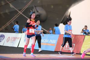 BIB: 988
                            <button type="button" onclick="openModal(3363751)" class="btn btn-primary btn-sm float-right btn-popup" data-toggle="modal" data-target=".modal-high-quality">
                        <i class="fas fa-shopping-cart"></i> Add to Cart
                    </button>
                                            <button type="button" onclick="isThisMe(3363751, true)" class="btn btn-success btn-sm float-right btn-popup btn-isme hidden" data-toggle="tooltip" data-placement="bottom" title="นี่คือรูปของคุณใช่ไหม คลิกที่นี่เพื่อเอาเข้าอัลบั้ม">
                        <i class="fas fa-plus"></i> Add to album
                    </button>
                    <button type="button" onclick="isThisMe(3363751, false)" class="btn btn-warning btn-sm float-right btn-popup btn-isnotme hidden">
                        <i class="fas fa-ban"></i> Remove from album
                    </button>