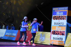 BIB: 943
                            <button type="button" onclick="openModal(3370412)" class="btn btn-primary btn-sm float-right btn-popup" data-toggle="modal" data-target=".modal-high-quality">
                        <i class="fas fa-shopping-cart"></i> Add to Cart
                    </button>
                                            <button type="button" onclick="isThisMe(3370412, true)" class="btn btn-success btn-sm float-right btn-popup btn-isme hidden" data-toggle="tooltip" data-placement="bottom" title="นี่คือรูปของคุณใช่ไหม คลิกที่นี่เพื่อเอาเข้าอัลบั้ม">
                        <i class="fas fa-plus"></i> Add to album
                    </button>
                    <button type="button" onclick="isThisMe(3370412, false)" class="btn btn-warning btn-sm float-right btn-popup btn-isnotme hidden">
                        <i class="fas fa-ban"></i> Remove from album
                    </button>