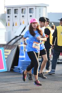 BIB: 9823
                            <button type="button" onclick="openModal(3349105)" class="btn btn-primary btn-sm float-right btn-popup" data-toggle="modal" data-target=".modal-high-quality">
                        <i class="fas fa-shopping-cart"></i> Add to Cart
                    </button>
                                            <button type="button" onclick="isThisMe(3349105, true)" class="btn btn-success btn-sm float-right btn-popup btn-isme hidden" data-toggle="tooltip" data-placement="bottom" title="นี่คือรูปของคุณใช่ไหม คลิกที่นี่เพื่อเอาเข้าอัลบั้ม">
                        <i class="fas fa-plus"></i> Add to album
                    </button>
                    <button type="button" onclick="isThisMe(3349105, false)" class="btn btn-warning btn-sm float-right btn-popup btn-isnotme hidden">
                        <i class="fas fa-ban"></i> Remove from album
                    </button>