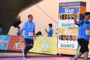 BIB: 988
                            <button type="button" onclick="openModal(3365684)" class="btn btn-primary btn-sm float-right btn-popup" data-toggle="modal" data-target=".modal-high-quality">
                        <i class="fas fa-shopping-cart"></i> Add to Cart
                    </button>
                                            <button type="button" onclick="isThisMe(3365684, true)" class="btn btn-success btn-sm float-right btn-popup btn-isme hidden" data-toggle="tooltip" data-placement="bottom" title="นี่คือรูปของคุณใช่ไหม คลิกที่นี่เพื่อเอาเข้าอัลบั้ม">
                        <i class="fas fa-plus"></i> Add to album
                    </button>
                    <button type="button" onclick="isThisMe(3365684, false)" class="btn btn-warning btn-sm float-right btn-popup btn-isnotme hidden">
                        <i class="fas fa-ban"></i> Remove from album
                    </button>