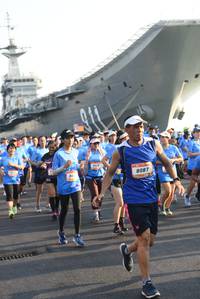 BIB: 8087
                            <button type="button" onclick="openModal(3346152)" class="btn btn-primary btn-sm float-right btn-popup" data-toggle="modal" data-target=".modal-high-quality">
                        <i class="fas fa-shopping-cart"></i> Add to Cart
                    </button>
                                            <button type="button" onclick="isThisMe(3346152, true)" class="btn btn-success btn-sm float-right btn-popup btn-isme hidden" data-toggle="tooltip" data-placement="bottom" title="นี่คือรูปของคุณใช่ไหม คลิกที่นี่เพื่อเอาเข้าอัลบั้ม">
                        <i class="fas fa-plus"></i> Add to album
                    </button>
                    <button type="button" onclick="isThisMe(3346152, false)" class="btn btn-warning btn-sm float-right btn-popup btn-isnotme hidden">
                        <i class="fas fa-ban"></i> Remove from album
                    </button>