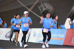 BIB: 8402, 979
                            <button type="button" onclick="openModal(3363369)" class="btn btn-primary btn-sm float-right btn-popup" data-toggle="modal" data-target=".modal-high-quality">
                        <i class="fas fa-shopping-cart"></i> Add to Cart
                    </button>
                                            <button type="button" onclick="isThisMe(3363369, true)" class="btn btn-success btn-sm float-right btn-popup btn-isme hidden" data-toggle="tooltip" data-placement="bottom" title="นี่คือรูปของคุณใช่ไหม คลิกที่นี่เพื่อเอาเข้าอัลบั้ม">
                        <i class="fas fa-plus"></i> Add to album
                    </button>
                    <button type="button" onclick="isThisMe(3363369, false)" class="btn btn-warning btn-sm float-right btn-popup btn-isnotme hidden">
                        <i class="fas fa-ban"></i> Remove from album
                    </button>