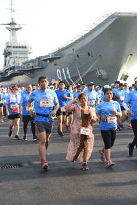 BIB: 9579, 8149, 9590
                            <button type="button" onclick="openModal(3346462)" class="btn btn-primary btn-sm float-right btn-popup" data-toggle="modal" data-target=".modal-high-quality">
                        <i class="fas fa-shopping-cart"></i> Add to Cart
                    </button>
                                            <button type="button" onclick="isThisMe(3346462, true)" class="btn btn-success btn-sm float-right btn-popup btn-isme hidden" data-toggle="tooltip" data-placement="bottom" title="นี่คือรูปของคุณใช่ไหม คลิกที่นี่เพื่อเอาเข้าอัลบั้ม">
                        <i class="fas fa-plus"></i> Add to album
                    </button>
                    <button type="button" onclick="isThisMe(3346462, false)" class="btn btn-warning btn-sm float-right btn-popup btn-isnotme hidden">
                        <i class="fas fa-ban"></i> Remove from album
                    </button>