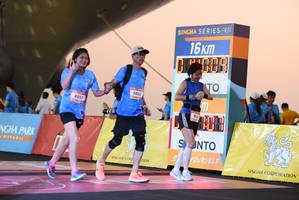 BIB: 3802
                            <button type="button" onclick="openModal(3365973)" class="btn btn-primary btn-sm float-right btn-popup" data-toggle="modal" data-target=".modal-high-quality">
                        <i class="fas fa-shopping-cart"></i> Add to Cart
                    </button>
                                            <button type="button" onclick="isThisMe(3365973, true)" class="btn btn-success btn-sm float-right btn-popup btn-isme hidden" data-toggle="tooltip" data-placement="bottom" title="นี่คือรูปของคุณใช่ไหม คลิกที่นี่เพื่อเอาเข้าอัลบั้ม">
                        <i class="fas fa-plus"></i> Add to album
                    </button>
                    <button type="button" onclick="isThisMe(3365973, false)" class="btn btn-warning btn-sm float-right btn-popup btn-isnotme hidden">
                        <i class="fas fa-ban"></i> Remove from album
                    </button>