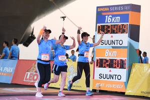 BIB: 3409, 8154, 442
                            <button type="button" onclick="openModal(3362623)" class="btn btn-primary btn-sm float-right btn-popup" data-toggle="modal" data-target=".modal-high-quality">
                        <i class="fas fa-shopping-cart"></i> Add to Cart
                    </button>
                                            <button type="button" onclick="isThisMe(3362623, true)" class="btn btn-success btn-sm float-right btn-popup btn-isme hidden" data-toggle="tooltip" data-placement="bottom" title="นี่คือรูปของคุณใช่ไหม คลิกที่นี่เพื่อเอาเข้าอัลบั้ม">
                        <i class="fas fa-plus"></i> Add to album
                    </button>
                    <button type="button" onclick="isThisMe(3362623, false)" class="btn btn-warning btn-sm float-right btn-popup btn-isnotme hidden">
                        <i class="fas fa-ban"></i> Remove from album
                    </button>