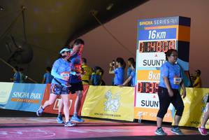 BIB: 982
                            <button type="button" onclick="openModal(3368484)" class="btn btn-primary btn-sm float-right btn-popup" data-toggle="modal" data-target=".modal-high-quality">
                        <i class="fas fa-shopping-cart"></i> Add to Cart
                    </button>
                                            <button type="button" onclick="isThisMe(3368484, true)" class="btn btn-success btn-sm float-right btn-popup btn-isme hidden" data-toggle="tooltip" data-placement="bottom" title="นี่คือรูปของคุณใช่ไหม คลิกที่นี่เพื่อเอาเข้าอัลบั้ม">
                        <i class="fas fa-plus"></i> Add to album
                    </button>
                    <button type="button" onclick="isThisMe(3368484, false)" class="btn btn-warning btn-sm float-right btn-popup btn-isnotme hidden">
                        <i class="fas fa-ban"></i> Remove from album
                    </button>