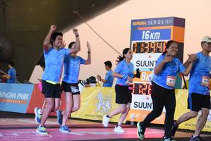 BIB: 
                            <button type="button" onclick="openModal(3365800)" class="btn btn-primary btn-sm float-right btn-popup" data-toggle="modal" data-target=".modal-high-quality">
                        <i class="fas fa-shopping-cart"></i> Add to Cart
                    </button>
                                            <button type="button" onclick="isThisMe(3365800, true)" class="btn btn-success btn-sm float-right btn-popup btn-isme hidden" data-toggle="tooltip" data-placement="bottom" title="นี่คือรูปของคุณใช่ไหม คลิกที่นี่เพื่อเอาเข้าอัลบั้ม">
                        <i class="fas fa-plus"></i> Add to album
                    </button>
                    <button type="button" onclick="isThisMe(3365800, false)" class="btn btn-warning btn-sm float-right btn-popup btn-isnotme hidden">
                        <i class="fas fa-ban"></i> Remove from album
                    </button>