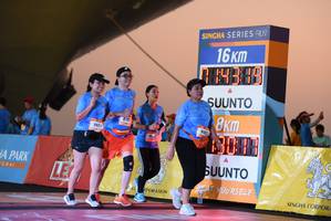 BIB: 9821
                            <button type="button" onclick="openModal(3367872)" class="btn btn-primary btn-sm float-right btn-popup" data-toggle="modal" data-target=".modal-high-quality">
                        <i class="fas fa-shopping-cart"></i> Add to Cart
                    </button>
                                            <button type="button" onclick="isThisMe(3367872, true)" class="btn btn-success btn-sm float-right btn-popup btn-isme hidden" data-toggle="tooltip" data-placement="bottom" title="นี่คือรูปของคุณใช่ไหม คลิกที่นี่เพื่อเอาเข้าอัลบั้ม">
                        <i class="fas fa-plus"></i> Add to album
                    </button>
                    <button type="button" onclick="isThisMe(3367872, false)" class="btn btn-warning btn-sm float-right btn-popup btn-isnotme hidden">
                        <i class="fas fa-ban"></i> Remove from album
                    </button>