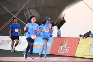 BIB: 9828
                            <button type="button" onclick="openModal(3363575)" class="btn btn-primary btn-sm float-right btn-popup" data-toggle="modal" data-target=".modal-high-quality">
                        <i class="fas fa-shopping-cart"></i> Add to Cart
                    </button>
                                            <button type="button" onclick="isThisMe(3363575, true)" class="btn btn-success btn-sm float-right btn-popup btn-isme hidden" data-toggle="tooltip" data-placement="bottom" title="นี่คือรูปของคุณใช่ไหม คลิกที่นี่เพื่อเอาเข้าอัลบั้ม">
                        <i class="fas fa-plus"></i> Add to album
                    </button>
                    <button type="button" onclick="isThisMe(3363575, false)" class="btn btn-warning btn-sm float-right btn-popup btn-isnotme hidden">
                        <i class="fas fa-ban"></i> Remove from album
                    </button>