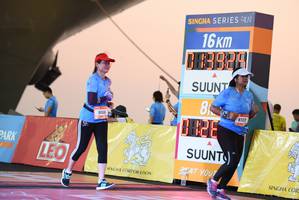 BIB: 925, 9065
                            <button type="button" onclick="openModal(3365515)" class="btn btn-primary btn-sm float-right btn-popup" data-toggle="modal" data-target=".modal-high-quality">
                        <i class="fas fa-shopping-cart"></i> Add to Cart
                    </button>
                                            <button type="button" onclick="isThisMe(3365515, true)" class="btn btn-success btn-sm float-right btn-popup btn-isme hidden" data-toggle="tooltip" data-placement="bottom" title="นี่คือรูปของคุณใช่ไหม คลิกที่นี่เพื่อเอาเข้าอัลบั้ม">
                        <i class="fas fa-plus"></i> Add to album
                    </button>
                    <button type="button" onclick="isThisMe(3365515, false)" class="btn btn-warning btn-sm float-right btn-popup btn-isnotme hidden">
                        <i class="fas fa-ban"></i> Remove from album
                    </button>