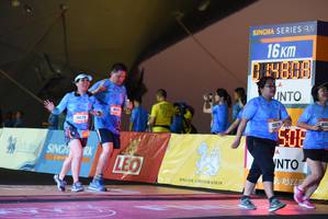 BIB: 808, 2675
                            <button type="button" onclick="openModal(3368483)" class="btn btn-primary btn-sm float-right btn-popup" data-toggle="modal" data-target=".modal-high-quality">
                        <i class="fas fa-shopping-cart"></i> Add to Cart
                    </button>
                                            <button type="button" onclick="isThisMe(3368483, true)" class="btn btn-success btn-sm float-right btn-popup btn-isme hidden" data-toggle="tooltip" data-placement="bottom" title="นี่คือรูปของคุณใช่ไหม คลิกที่นี่เพื่อเอาเข้าอัลบั้ม">
                        <i class="fas fa-plus"></i> Add to album
                    </button>
                    <button type="button" onclick="isThisMe(3368483, false)" class="btn btn-warning btn-sm float-right btn-popup btn-isnotme hidden">
                        <i class="fas fa-ban"></i> Remove from album
                    </button>