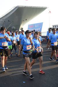 BIB: 8224, 802, 822
                            <button type="button" onclick="openModal(3347120)" class="btn btn-primary btn-sm float-right btn-popup" data-toggle="modal" data-target=".modal-high-quality">
                        <i class="fas fa-shopping-cart"></i> Add to Cart
                    </button>
                                            <button type="button" onclick="isThisMe(3347120, true)" class="btn btn-success btn-sm float-right btn-popup btn-isme hidden" data-toggle="tooltip" data-placement="bottom" title="นี่คือรูปของคุณใช่ไหม คลิกที่นี่เพื่อเอาเข้าอัลบั้ม">
                        <i class="fas fa-plus"></i> Add to album
                    </button>
                    <button type="button" onclick="isThisMe(3347120, false)" class="btn btn-warning btn-sm float-right btn-popup btn-isnotme hidden">
                        <i class="fas fa-ban"></i> Remove from album
                    </button>