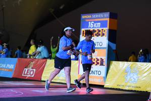 BIB: 239
                            <button type="button" onclick="openModal(3369070)" class="btn btn-primary btn-sm float-right btn-popup" data-toggle="modal" data-target=".modal-high-quality">
                        <i class="fas fa-shopping-cart"></i> Add to Cart
                    </button>
                                            <button type="button" onclick="isThisMe(3369070, true)" class="btn btn-success btn-sm float-right btn-popup btn-isme hidden" data-toggle="tooltip" data-placement="bottom" title="นี่คือรูปของคุณใช่ไหม คลิกที่นี่เพื่อเอาเข้าอัลบั้ม">
                        <i class="fas fa-plus"></i> Add to album
                    </button>
                    <button type="button" onclick="isThisMe(3369070, false)" class="btn btn-warning btn-sm float-right btn-popup btn-isnotme hidden">
                        <i class="fas fa-ban"></i> Remove from album
                    </button>