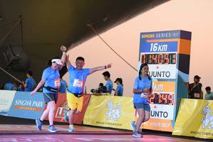 BIB: 982
                            <button type="button" onclick="openModal(3366216)" class="btn btn-primary btn-sm float-right btn-popup" data-toggle="modal" data-target=".modal-high-quality">
                        <i class="fas fa-shopping-cart"></i> Add to Cart
                    </button>
                                            <button type="button" onclick="isThisMe(3366216, true)" class="btn btn-success btn-sm float-right btn-popup btn-isme hidden" data-toggle="tooltip" data-placement="bottom" title="นี่คือรูปของคุณใช่ไหม คลิกที่นี่เพื่อเอาเข้าอัลบั้ม">
                        <i class="fas fa-plus"></i> Add to album
                    </button>
                    <button type="button" onclick="isThisMe(3366216, false)" class="btn btn-warning btn-sm float-right btn-popup btn-isnotme hidden">
                        <i class="fas fa-ban"></i> Remove from album
                    </button>